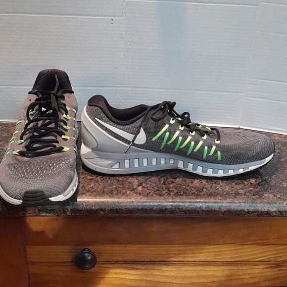 GIFT IDEA....Nike Zoom Odyssey 2 Running Shoes...Size 14 - Picture 1 of 5